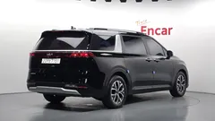2023 Kia Carnival Diesel 9-Seater Prestige — фото 2