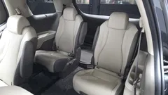 2023 Kia Carnival Gasoline 9-Seater Signature — фото 13