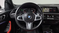 2022 BMW 2-Series M235i xDrive — фото 12