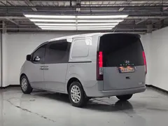 2023 Hyundai Staria Cargo 5-Seater — фото 2