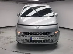 2023 Hyundai Staria Cargo 5-Seater — фото 3