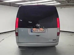 2023 Hyundai Staria Cargo 5-Seater — фото 4