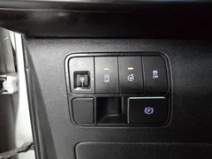 2023 Hyundai Staria Cargo 5-Seater — фото 18