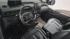 2022 Hyundai Staria Cargo 3-Seater — фото 7