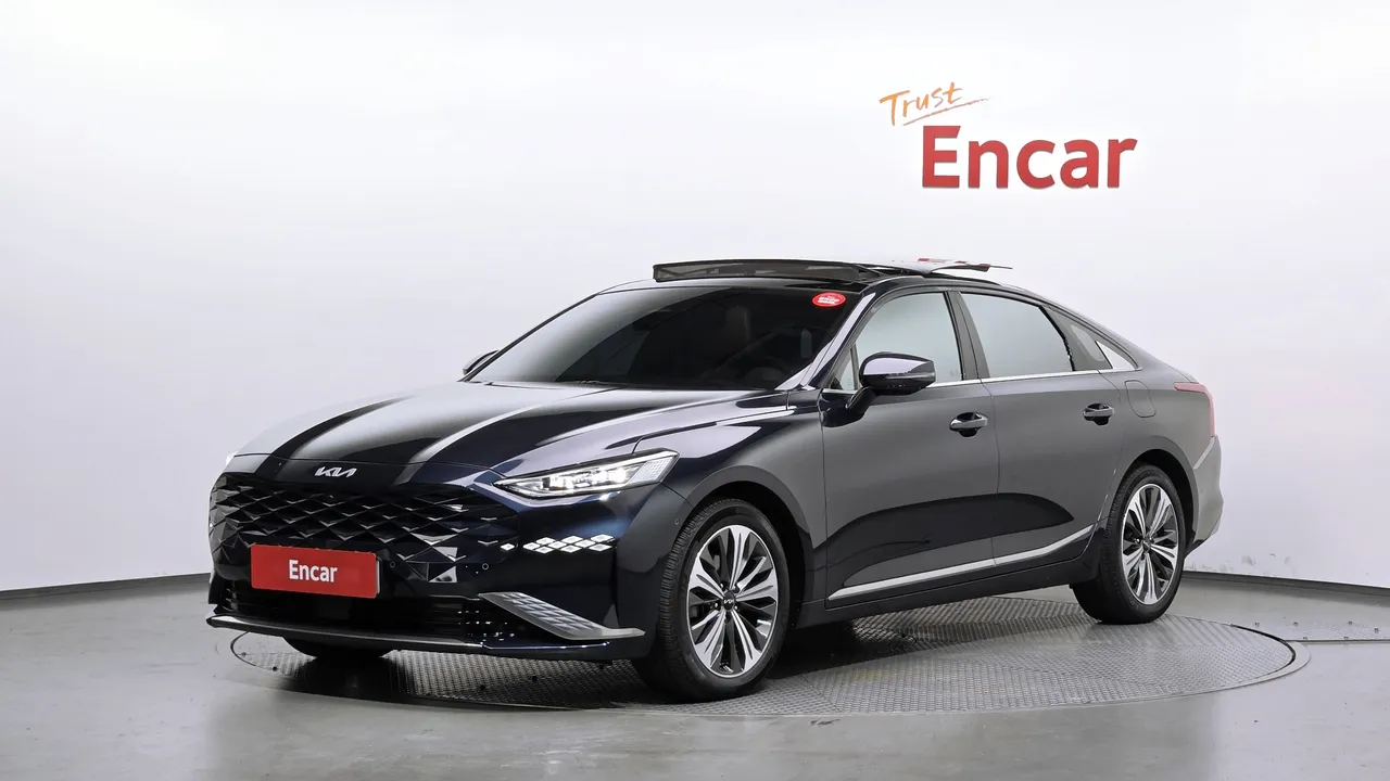 2023 Kia K8 Signature