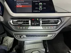 2023 BMW 2-Series 220i M Sports — фото 6