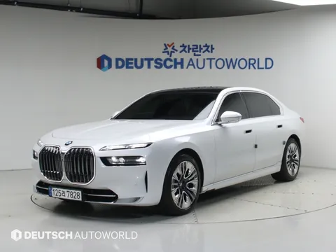 2023 BMW 7-Series 740i sDrive Design Pure Excellence