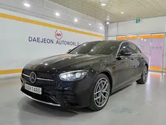 2023 Mercedes-Benz E-Class E220d 4MATIC AMG Line — фото 1
