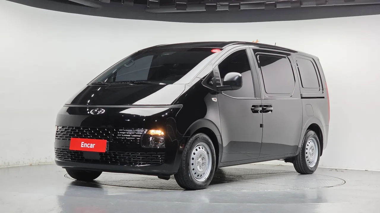 2022 Hyundai Staria Cargo 3-Seater