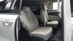 2023 Kia Carnival Diesel 9-Seater Signature — фото 16