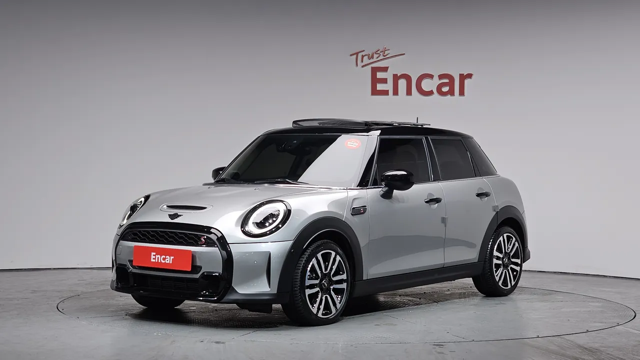 2024 Mini Cooper 5Door Classic