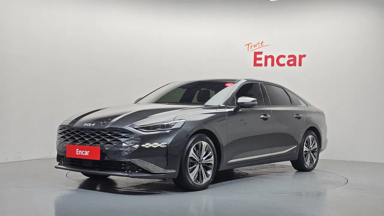 2023 Kia K8 Signature