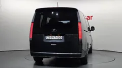 2022 Hyundai Staria 4WD Lounge 9-Seater — фото 4
