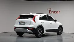 2024 Kia Niro Prestige — фото 2