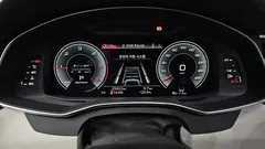 2022 Audi A7 45 TDI Quattro Premium — фото 8