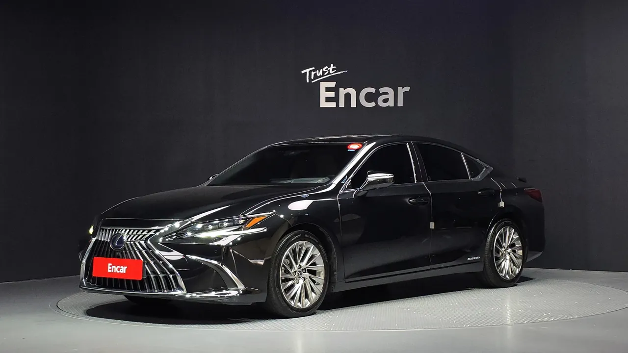2022 Lexus ES Executive