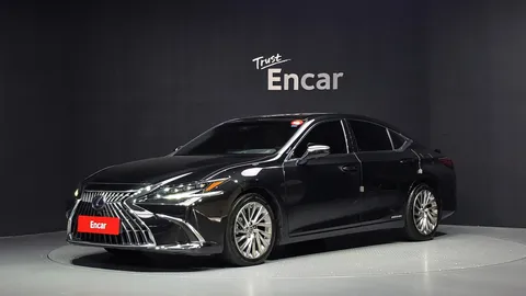 2022 Lexus ES Executive