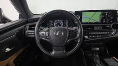 2022 Lexus ES Executive — фото 13