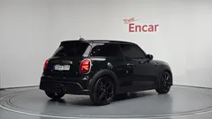 2023 Mini Cooper 3Door Resolute Edition — фото 2