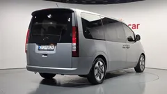 2023 Hyundai Staria Tourer 9-Seater — фото 2