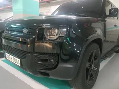 2023 Land Rover Defender 110 D250 SE — фото 2