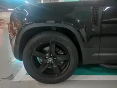 2023 Land Rover Defender 110 D250 SE — фото 4