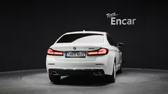 2023 BMW 5-Series 520i Luxury — фото 4