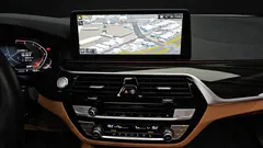 2023 BMW 5-Series 520i Luxury — фото 17