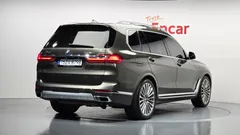 2022 BMW X7 xDrive 40d Design Pure Excellence 6-Seater — фото 2