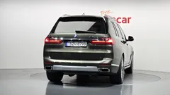 2022 BMW X7 xDrive 40d Design Pure Excellence 6-Seater — фото 4