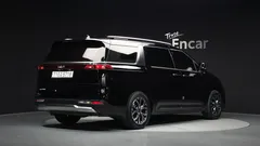 2022 Kia Carnival Diesel 11-Seater Noblesse — фото 2