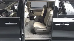 2022 Kia Carnival Diesel 11-Seater Noblesse — фото 12