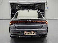 2022 Kia K5 Signature — фото 2