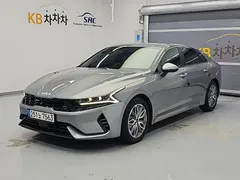 2022 Kia K5 Signature — фото 3