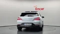 2023 Genesis G70 Gasoline 2.0T 4WD — фото 4