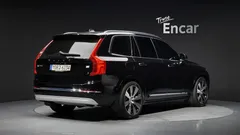 2022 Volvo XC90 T8 Ultimate Bright Hybrid — фото 2