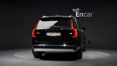 2022 Volvo XC90 T8 Ultimate Bright Hybrid — фото 4