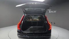 2022 Volvo XC90 T8 Ultimate Bright Hybrid — фото 20