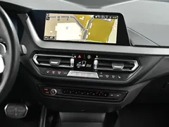 2024 BMW 1-Series 120i M Sports — фото 18