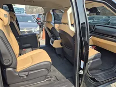 2023 Kia Carnival Diesel 11-Seater Prestige — фото 14