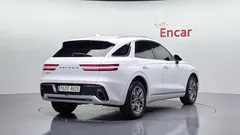 2023 Genesis GV70 2.5T Gasoline 2WD — фото 2