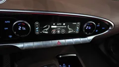 2023 Genesis GV70 2.5T Gasoline 2WD — фото 17
