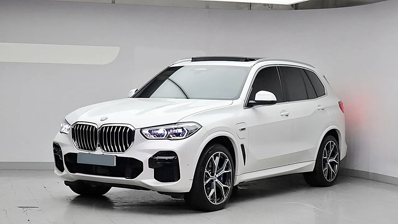 2023 BMW X5 xDrive 45e M Sport