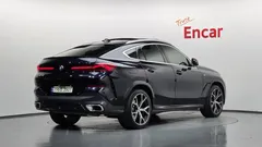 2022 BMW X6 xDrive40i M Sport — фото 2