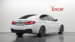 2023 BMW 5-Series 530i xDrive M Sport Package — фото 2