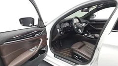 2023 BMW 5-Series 530i xDrive M Sport Package — фото 10