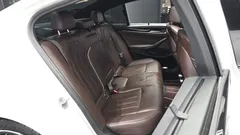 2023 BMW 5-Series 530i xDrive M Sport Package — фото 12