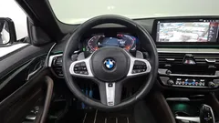 2023 BMW 5-Series 530i xDrive M Sport Package — фото 13