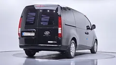 2024 Hyundai Staria Cargo 3-Seater — фото 2