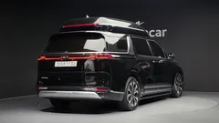 2023 Kia Carnival Gasoline 9-Seater Hi-Limousine — фото 2